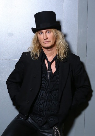 Лидеру группы "Рондо" Александру Иванову 65!