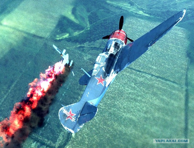 Советский истребитель сбил. Кожедуб сбивает ме-262. Ла-7 Ивана Кожедуба. Немецкий реактивный истребитель ме-262. Кожедуб против ме 262.
