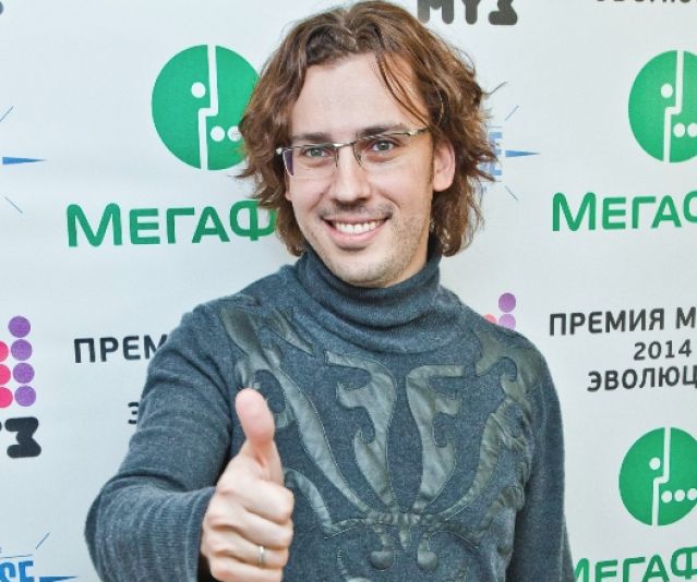 Вот это любовь! 23-летний сибиряк без памяти влюбился в 38-летнюю маму 11 детей