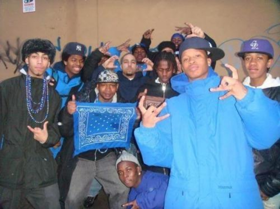 банда крипс лос анджелес. группировки на данный момент. скинхэд 2022. азербайджанские националисты вбон. организованная преступность в россии.