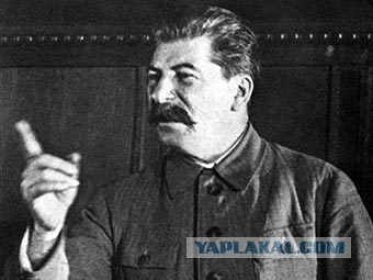 Аксенов: сегодня России нужна монархия