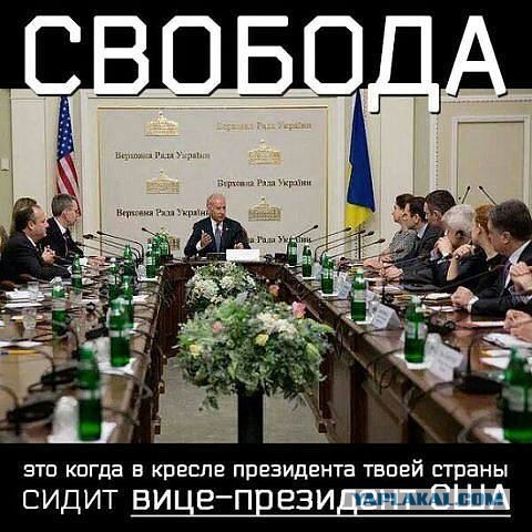 Во Владивостоке идет митинг против коррупции.