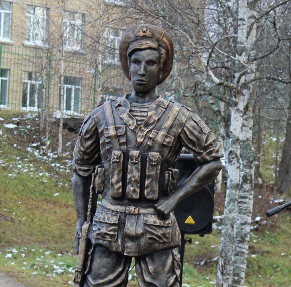 Нововоронежской Алёнке нашли нового хозяина. Монумент будет стоять у главы «Спортцентра»