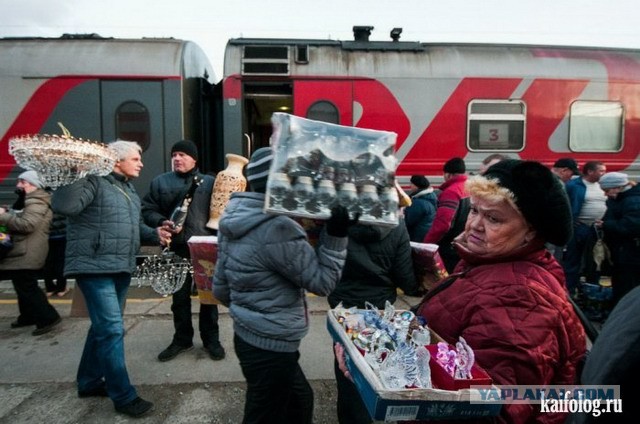 "Базар-вокзал" или что вкусного предлагали купить с собой в дорогу пассажирам проходящих поездов на разных станциях?