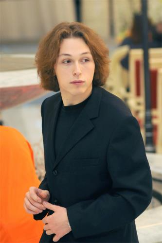 Сын Никаса Сафронова прыгнул в детский бассейн, и тот пришлось закрыть на ремонт