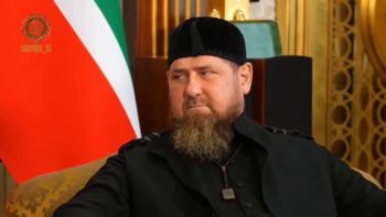 Министр просвещения Кравцов приехал в Чечню, чтобы показать Кадырову обновленный учебник истории