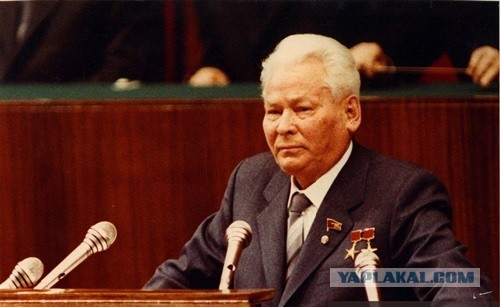 Никто никому ничего не должен?