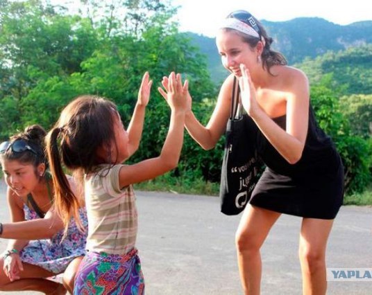 Фотожаба: любопытный парень