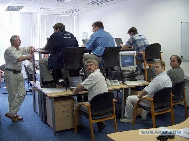 Вам надоел скучный интерьер офиса?
