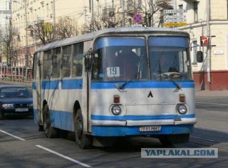 Профессор МАДИ показал источник "звона бутылок" автобуса ЛиАЗ 677. Почему его нельзя было избежать