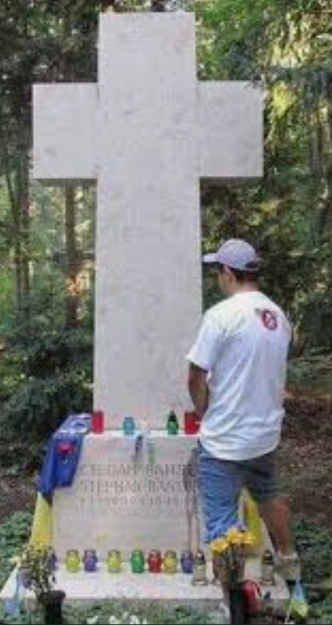 Сегодня, 63 года назад, КГБ пристрелило Бандеру
