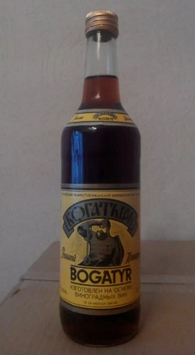 Роскачество обнаружило фальсификат в половине проверенного коньяка эконом-класса, произведенного в России