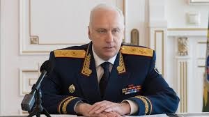 В Подмосковье водитель маршрутки прямо на глазах у пассажиров продает насвай