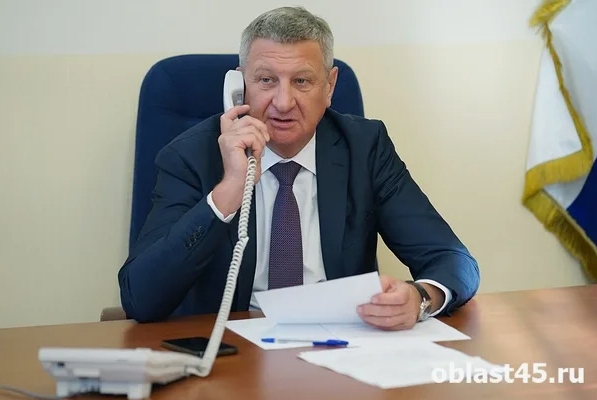 В Совфеде предложили заменить мигрантов роботами
