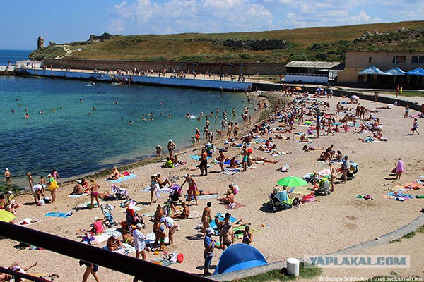 Пустые пляжи Крыма