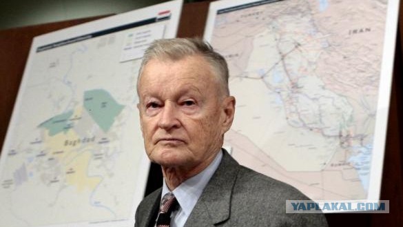 Трамп заявил, что США "увязли в конфликтах" благодаря таким, как Маккейн