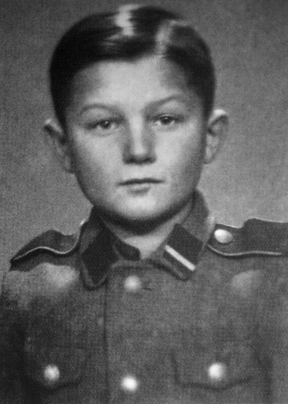 Как еврейский мальчик Илья Гальперин стал «самым юным нацистом Рейха»