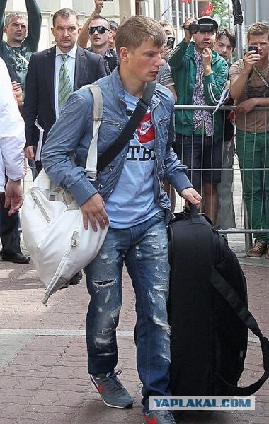 Сборная России по футболу покидает чемпионат