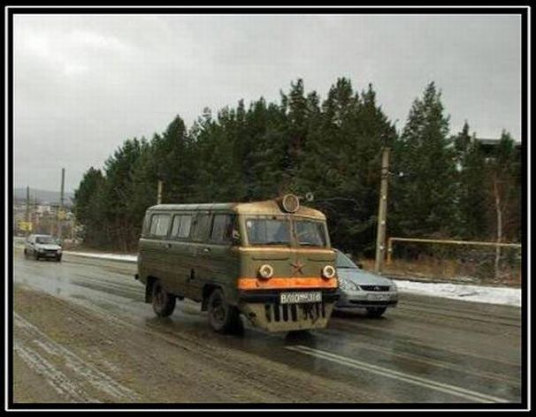 Фотоподборка небольших грузовиков-вездеходов