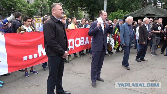 На центральной площади Кишинева появилась военная техника США