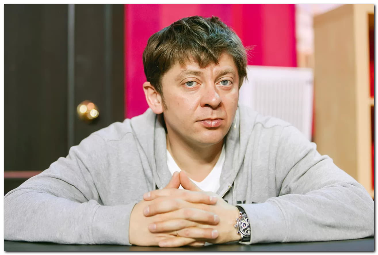 Сегодня день рождения у Дмитрия Брекоткина