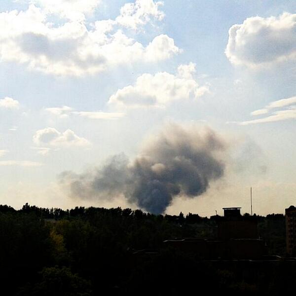 В районе аэропорта Донецка идет бой