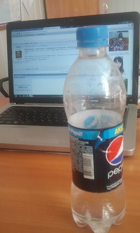 Пятничные посиделки на теплотрассе ©