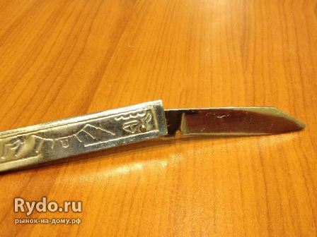 В 51-м лицее Махачкалы, где ученик зарезал одноклассника, школьники избили оператора местного телеканала