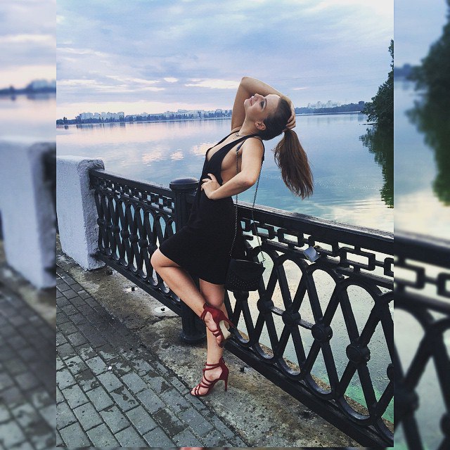 Горячие представительницы соцсетей.