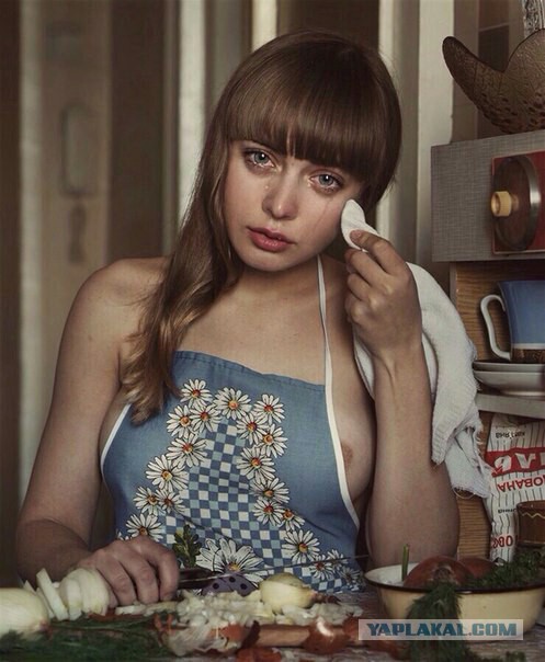 Девушки в кортких платьях