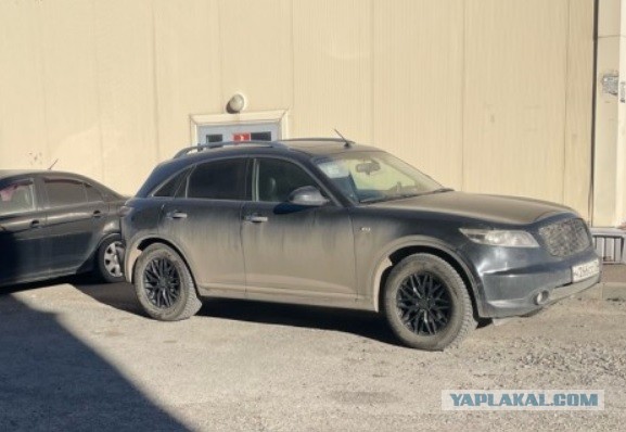 Как паркуются девушки