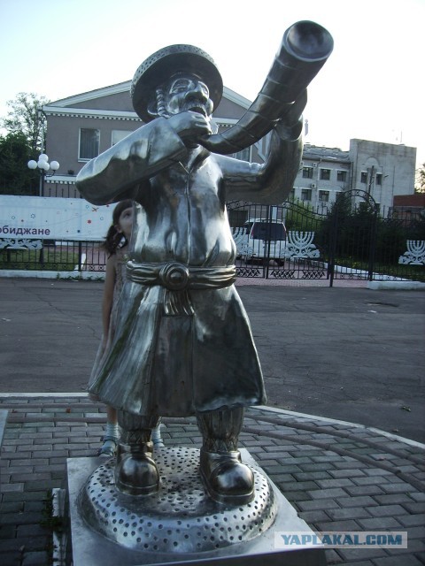 Памятники, которые делают мир добрее