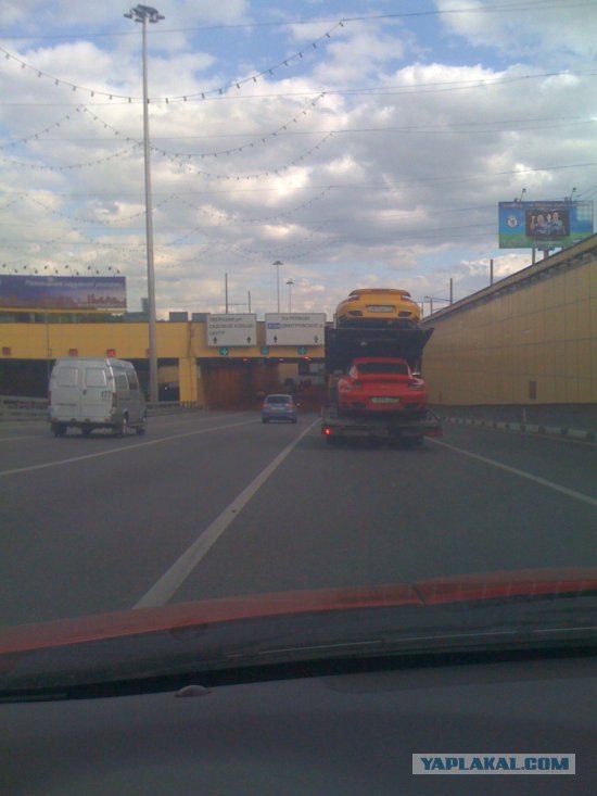 Автомобильные матрешки (3 фото)