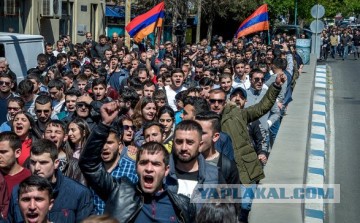 Кому нужен армянский майдан?