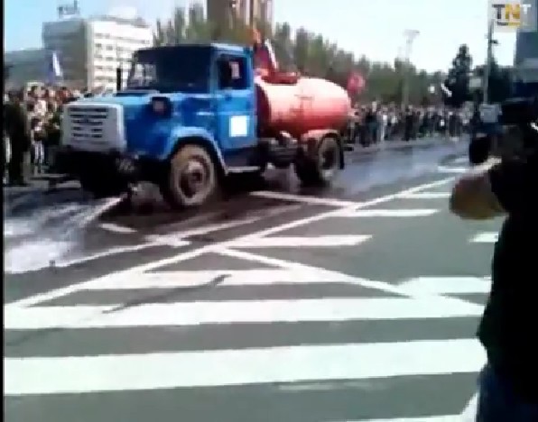 Битая укро техника в Донецке! парад