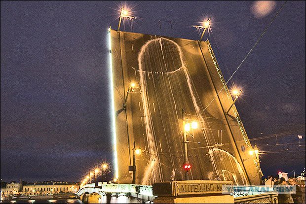 Белые мосты и разводные ночи