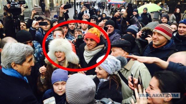 Джон Керри прогулялся по Арбату