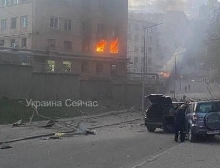 СМИ сообщили о взрывах на на оборонном заводе в Киеве