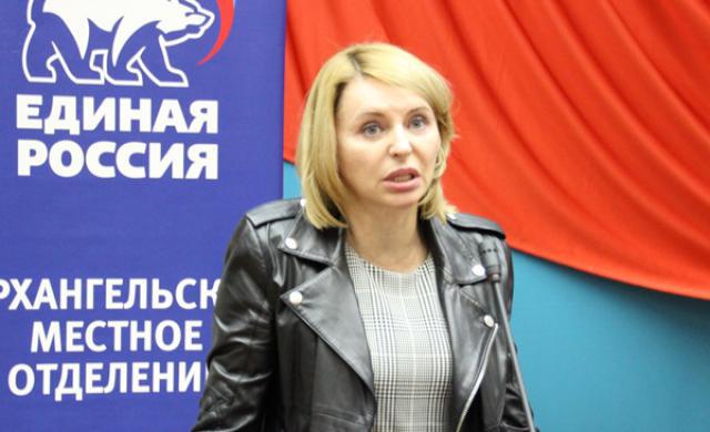 Суд лишил спикера Архангельской гордумы диплома: депутат не заканчивала школу