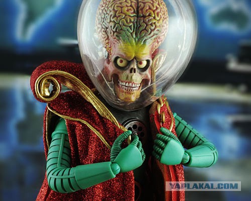 Мне кажется, парень справа - не с нашей планеты!