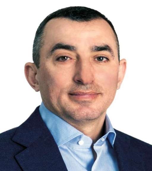 Не хватает строителей? А нечего на....ть