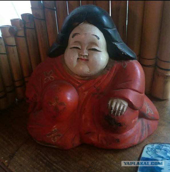 Статуэтка "Веселая китайская женщина"