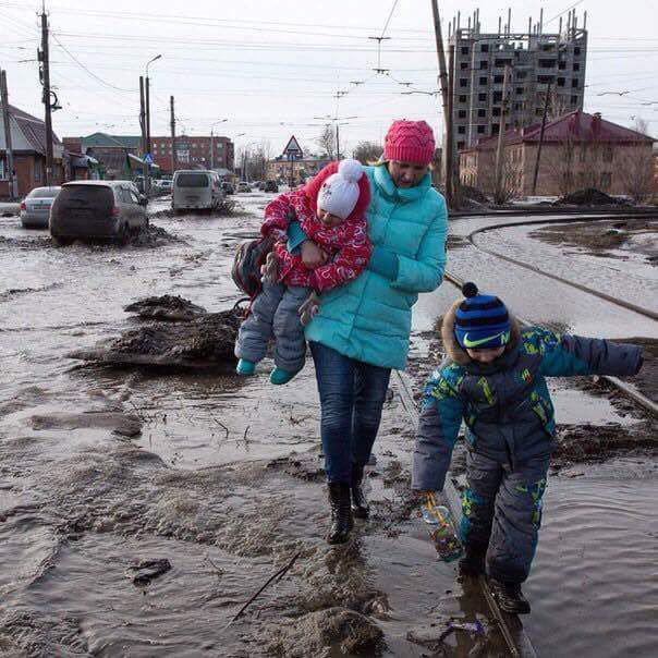 Эстакады Крымского моста соединили с аркой. Внешне уже готовый мост