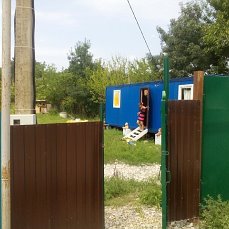 Эта женщина живёт в грузовом контейнере площадью 10 кв. м. Только взгляните что там внутри!