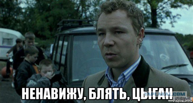 Девушка украла два аккумулятора в магазине