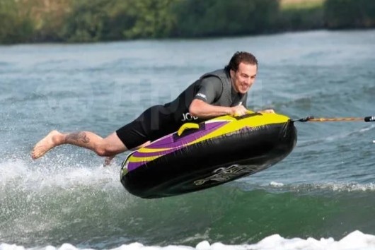 Смачно приземлилась