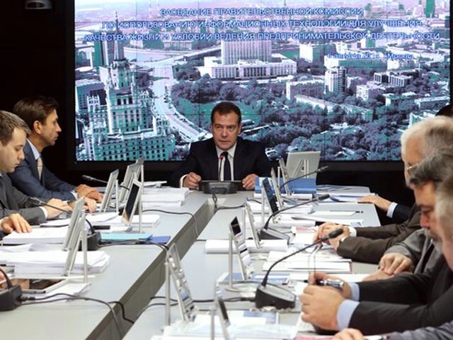 Дмитрий Медведев утвердил список товаров
