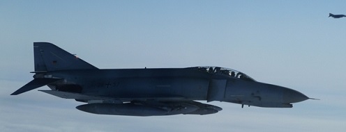 Российский пилот снял перехват самолета