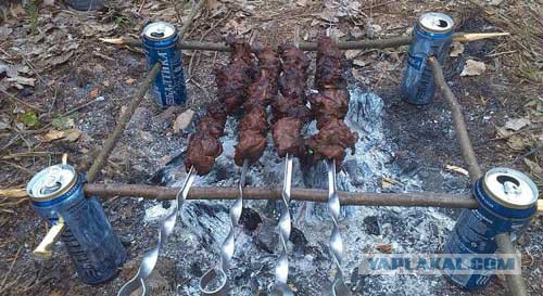 Картошка в фольге на решетке