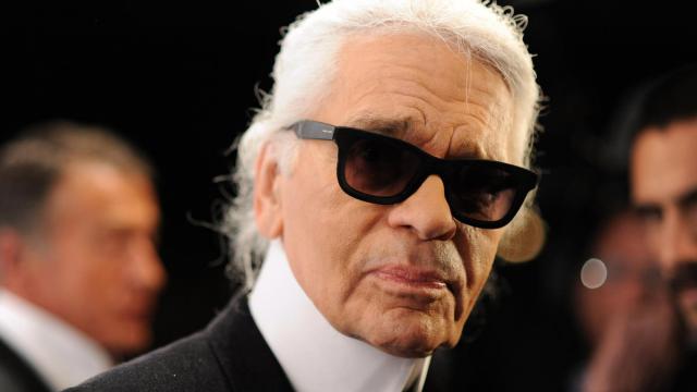 Умер известный модельер Карл Лагерфельд — дизайнер, креативный директор Chanel. 85 лет.